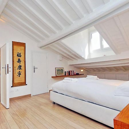 Pantheon Charming Attic | Romeloft Apartment Bagian luar foto